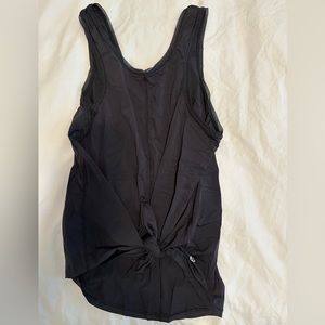 Lululemon tie-front tank